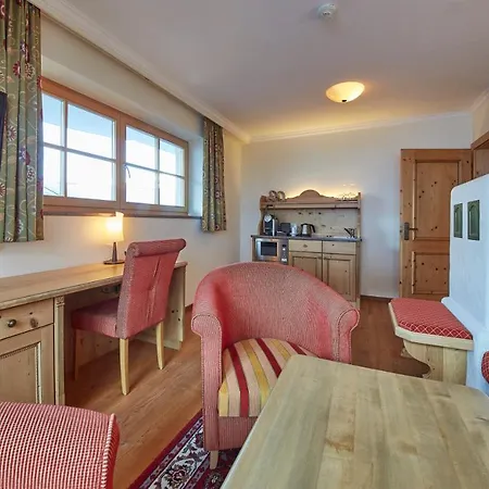 Hotel Bauernhof Oberschwarzach 4*